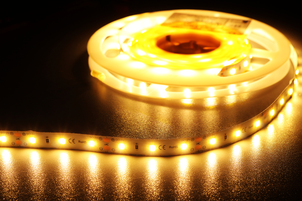 LED Lichtschlauch, 230V/2,4W/m, warmweiß, 3 Längen